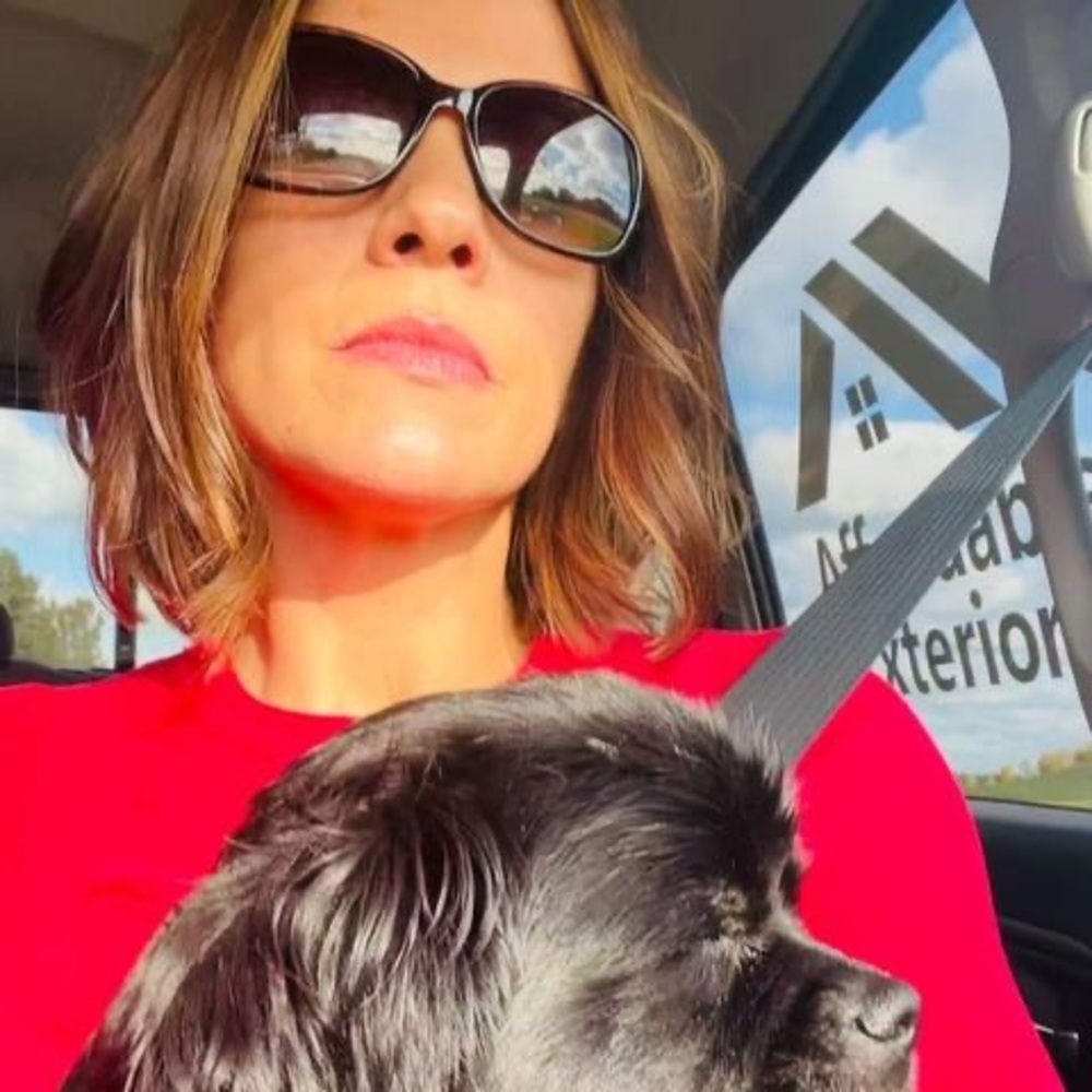 Meet your Posher, Jenny